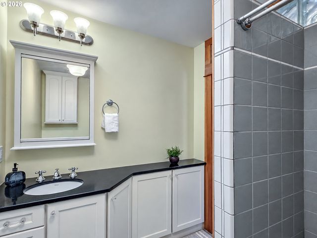 2930 Se 51ST Ave, Portland, OR 97206
