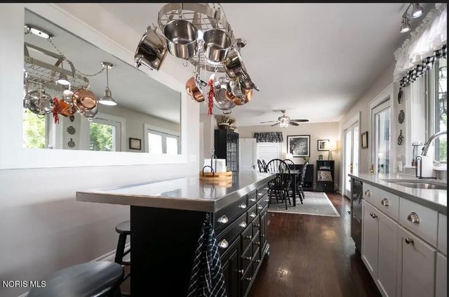 606 River Road, Maumee, OH 43537