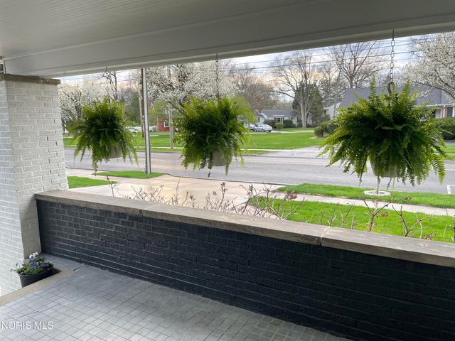 606 River Road, Maumee, OH 43537