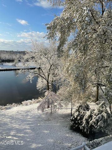 606 River Road, Maumee, OH 43537