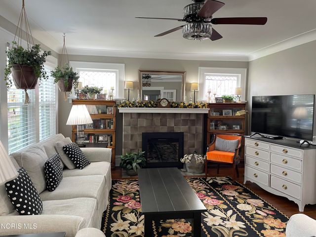 606 River Road, Maumee, OH 43537