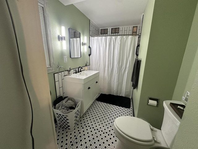 207 8th Street, Brodhead, WI 53520