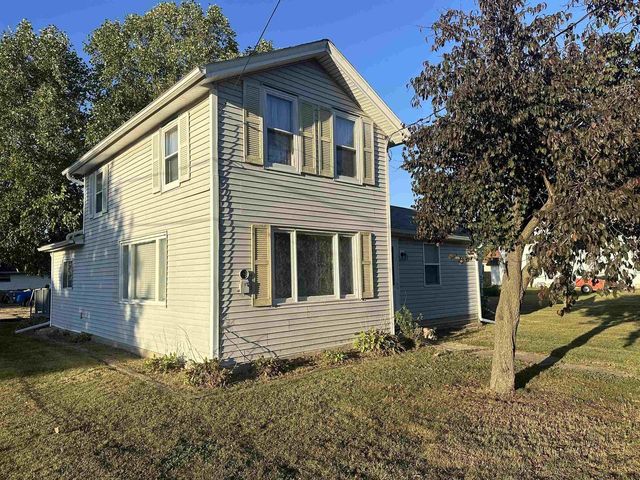 207 8th Street, Brodhead, WI 53520