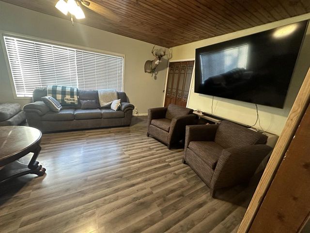 207 8th Street, Brodhead, WI 53520