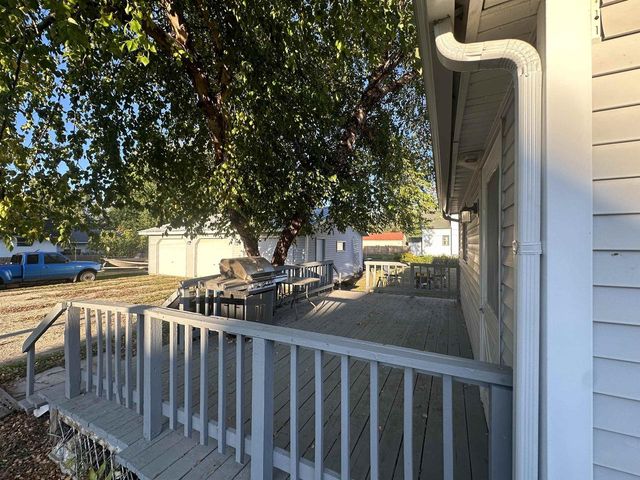 207 8th Street, Brodhead, WI 53520