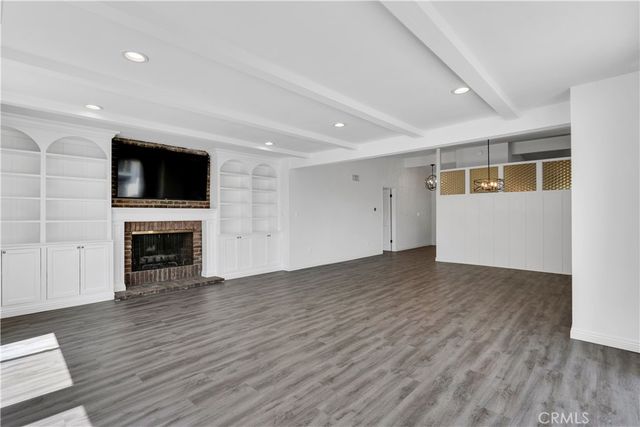 22388 Algunas Road, Woodland Hills, CA 91364