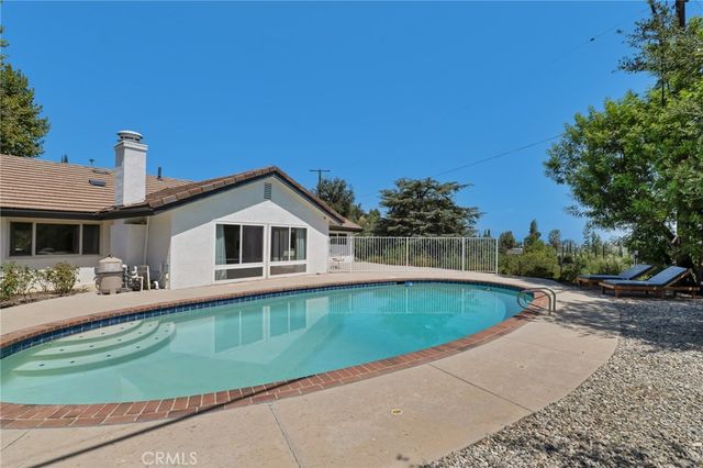 22388 Algunas Road, Woodland Hills, CA 91364