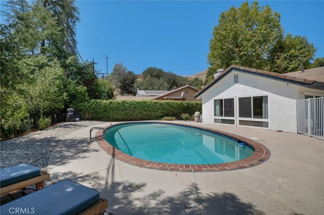 22388 Algunas Road, Woodland Hills, CA 91364