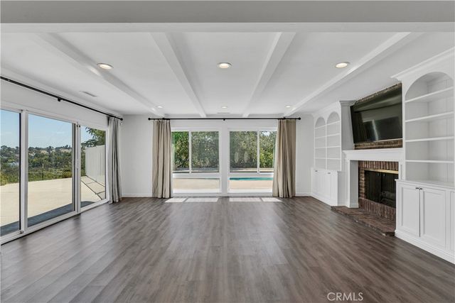 22388 Algunas Road, Woodland Hills, CA 91364