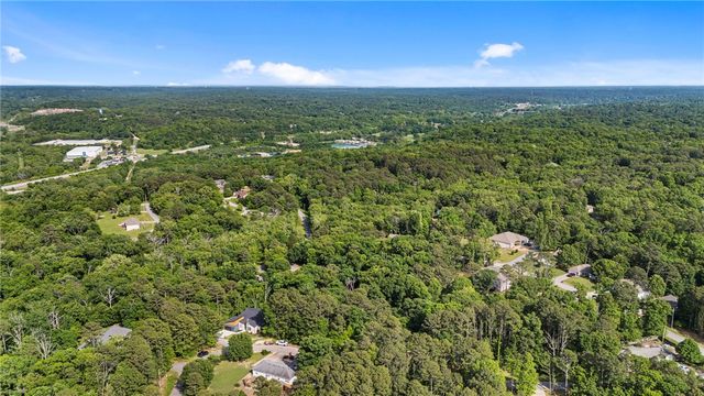 2 Helmsley Circle, Bella Vista, AR 72715
