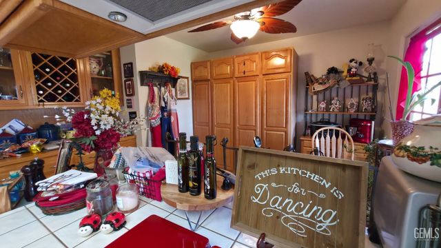 6109 Spring Valley Drive, Bakersfield, CA 93308