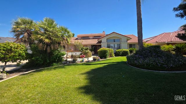 6109 Spring Valley Drive, Bakersfield, CA 93308