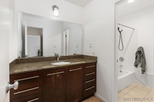 7425 Charmant 2801, San Diego, CA 92122