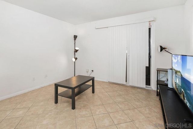 7425 Charmant 2801, San Diego, CA 92122