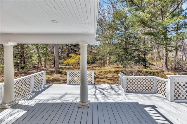 12 Snake Pond Rd, Sandwich, MA 02644