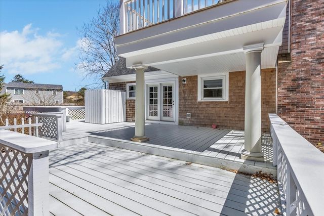 12 Snake Pond Rd, Sandwich, MA 02644