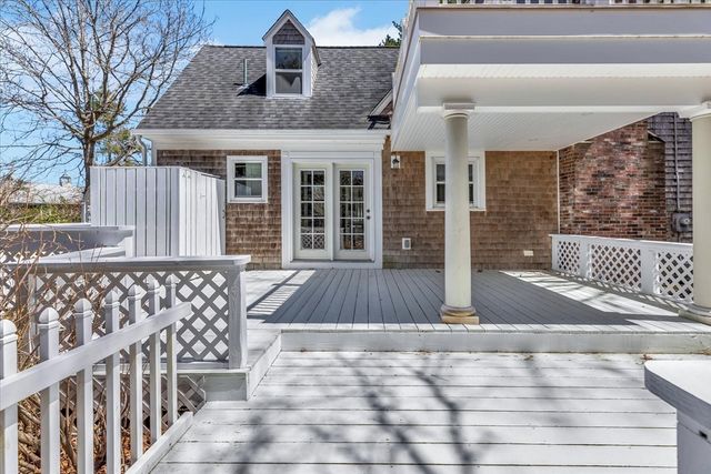 12 Snake Pond Rd, Sandwich, MA 02644