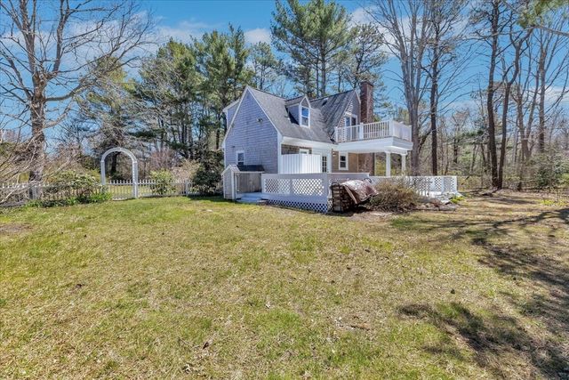 12 Snake Pond Rd, Sandwich, MA 02644