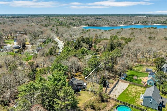 12 Snake Pond Rd, Sandwich, MA 02644