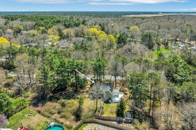 12 Snake Pond Rd, Sandwich, MA 02644