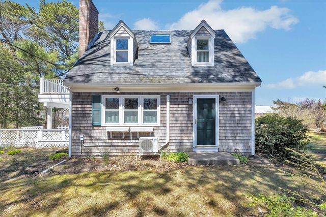 12 Snake Pond Rd, Sandwich, MA 02644