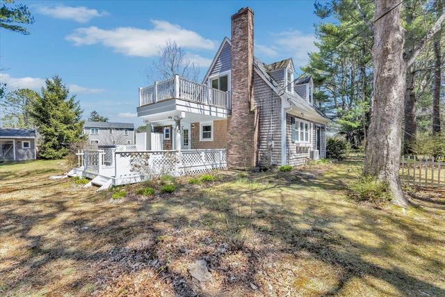 12 Snake Pond Rd, Sandwich, MA 02644