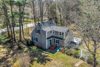 12 Snake Pond Rd, Sandwich, MA 02644