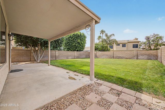 1752 E TREMAINE Avenue, Gilbert, AZ 85234