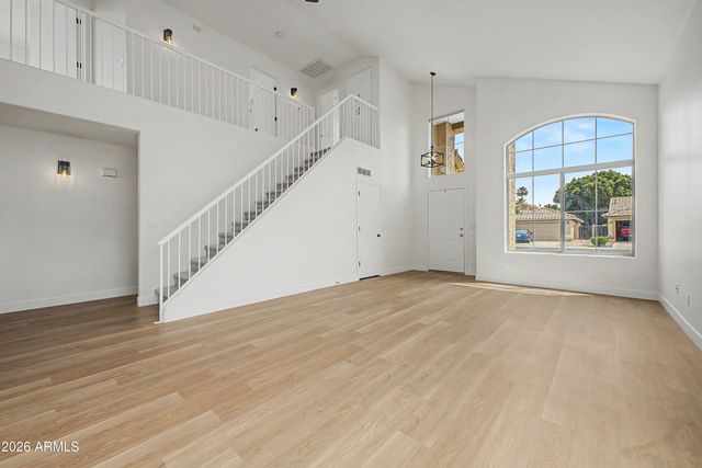 1752 E TREMAINE Avenue, Gilbert, AZ 85234