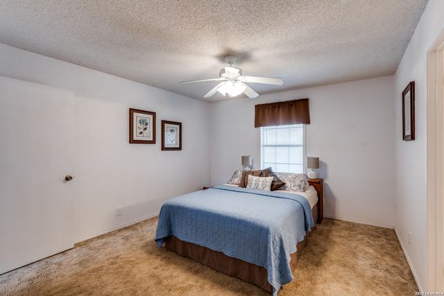 148 Woodcreek, La Vernia, TX 78121