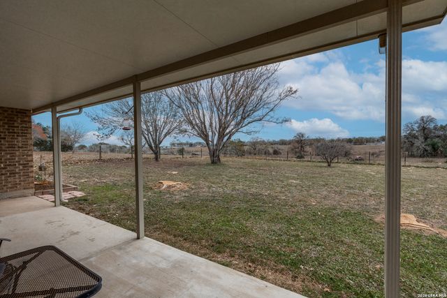 148 Woodcreek, La Vernia, TX 78121