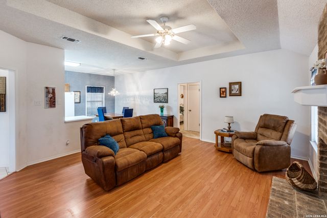 148 Woodcreek, La Vernia, TX 78121