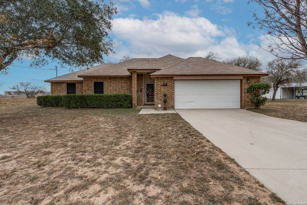 148 Woodcreek, La Vernia, TX 78121