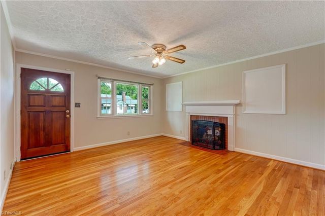 1106 Walnut Street, Reidsville, NC 27320