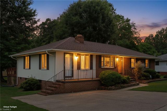 1106 Walnut Street, Reidsville, NC 27320