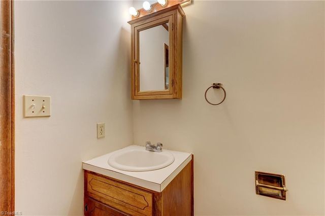 1106 Walnut Street, Reidsville, NC 27320
