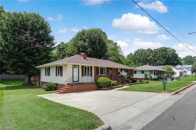 1106 Walnut Street, Reidsville, NC 27320