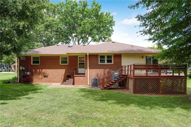 1106 Walnut Street, Reidsville, NC 27320