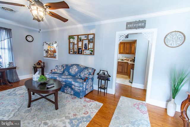 9 OAK ST, Cambridge, MD 21613