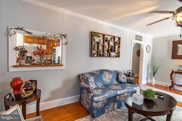 9 OAK ST, Cambridge, MD 21613