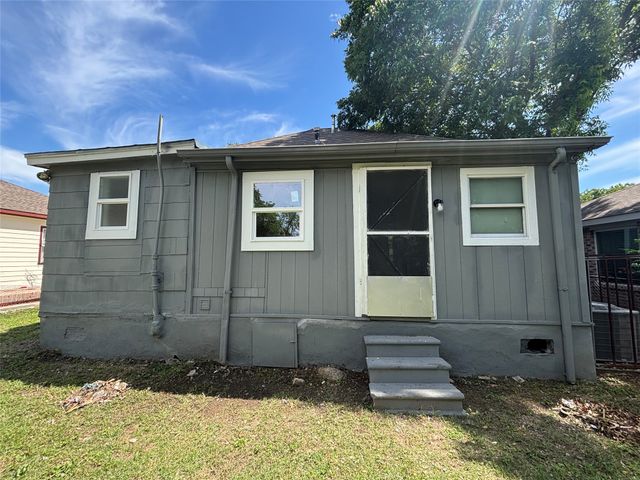 1815 Leath Street, Dallas, TX 75212