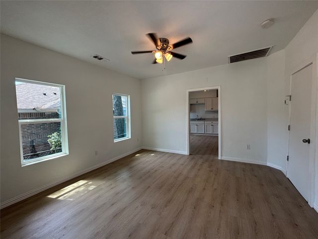 1815 Leath Street, Dallas, TX 75212