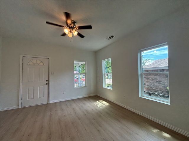 1815 Leath Street, Dallas, TX 75212