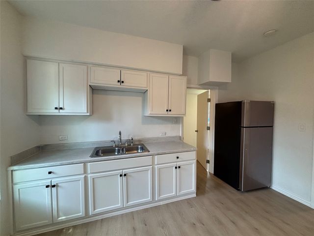 1815 Leath Street, Dallas, TX 75212
