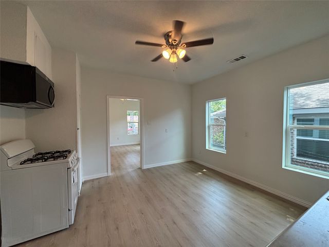 1815 Leath Street, Dallas, TX 75212