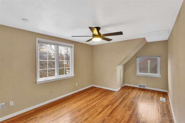 8020 Lloyd Ave, Swissvale, PA 15218