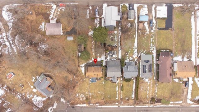 8020 Lloyd Ave, Swissvale, PA 15218