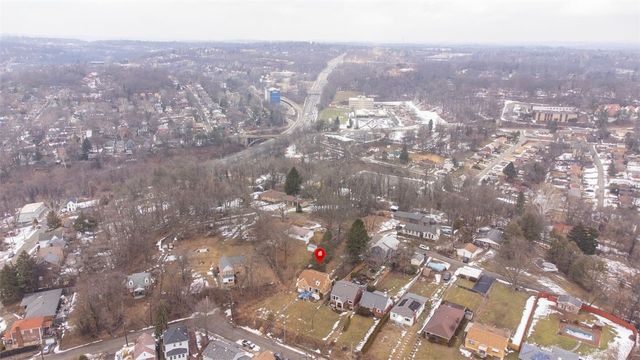 8020 Lloyd Ave, Swissvale, PA 15218