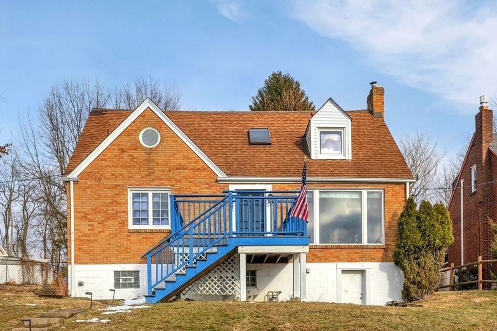 8020 Lloyd Ave, Swissvale, PA 15218