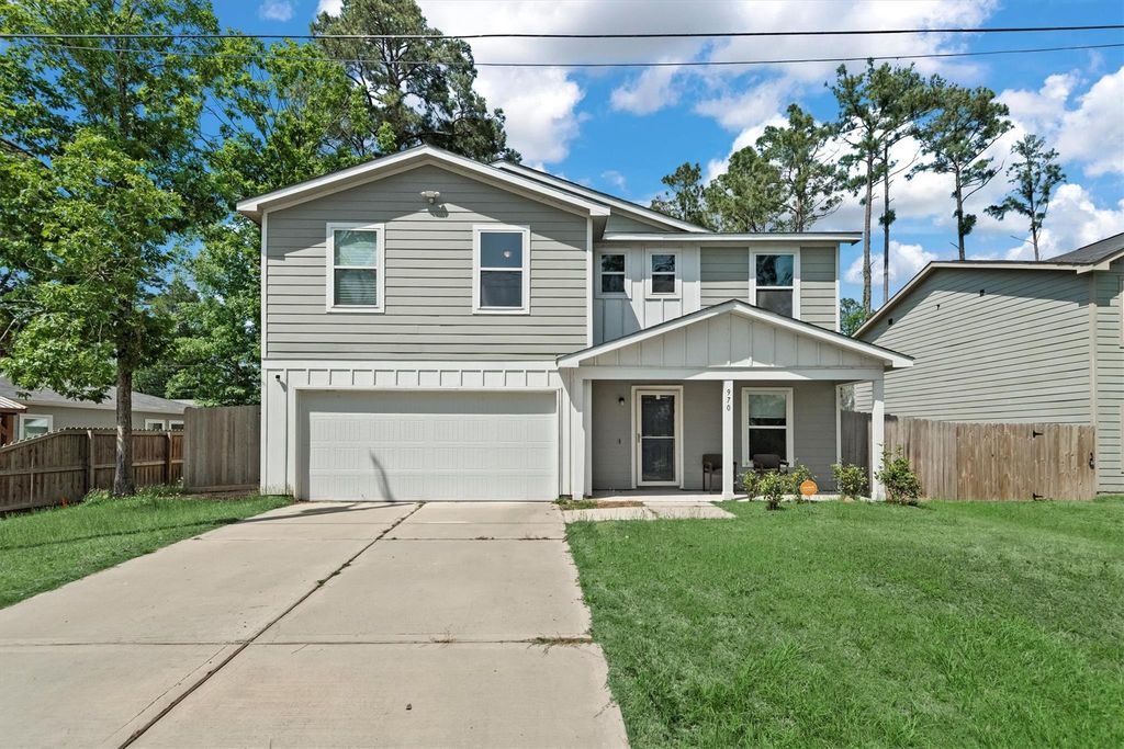 970 Cedar Point Drive, Livingston, TX 77351